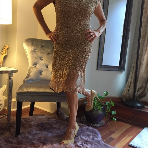 Dress - Picture 8 of 8